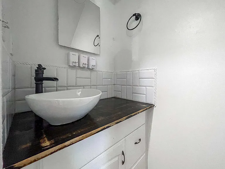 625 Bailey Rd — Photo 13