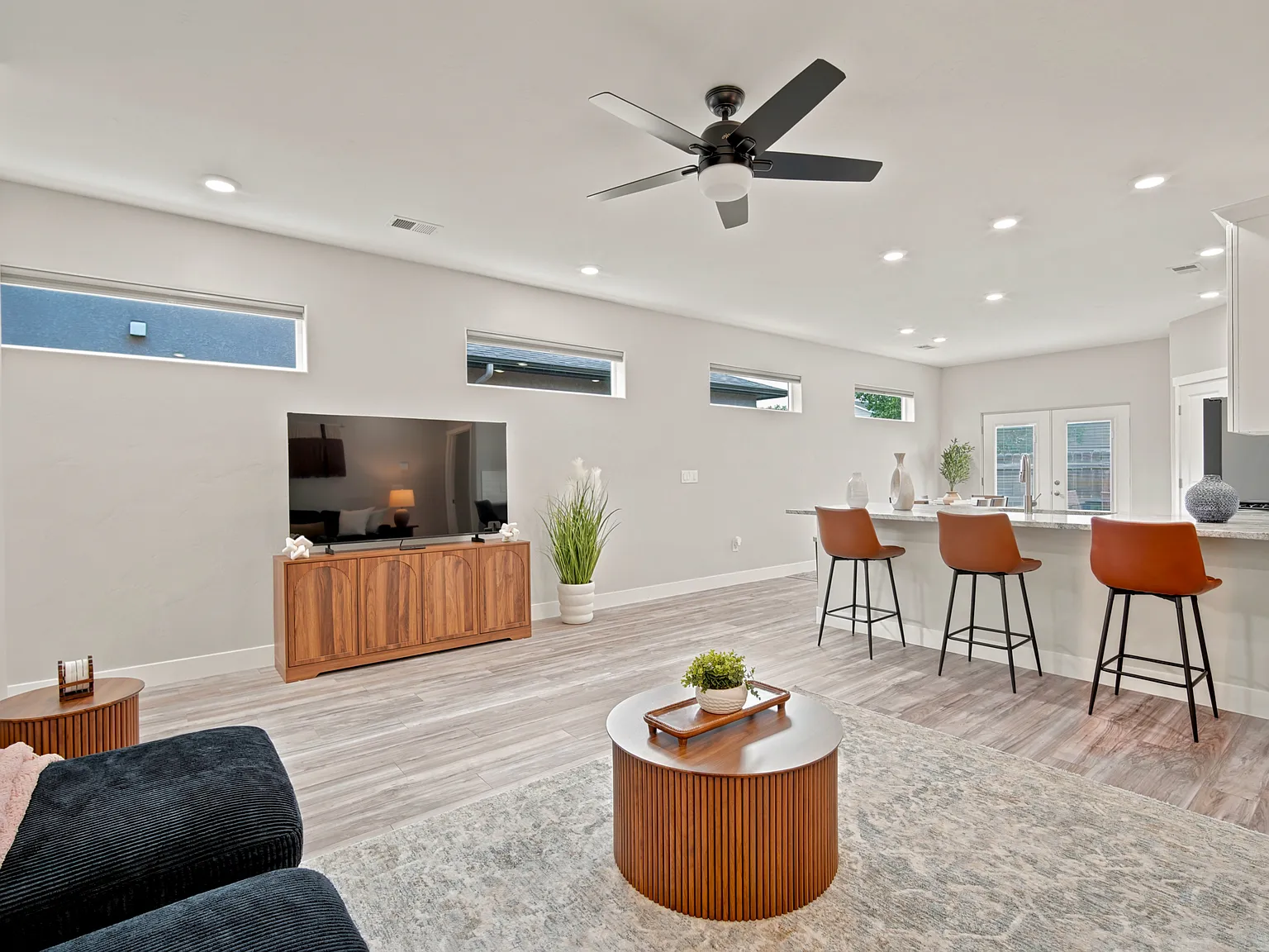 419 Kallen Ct — Photo 3