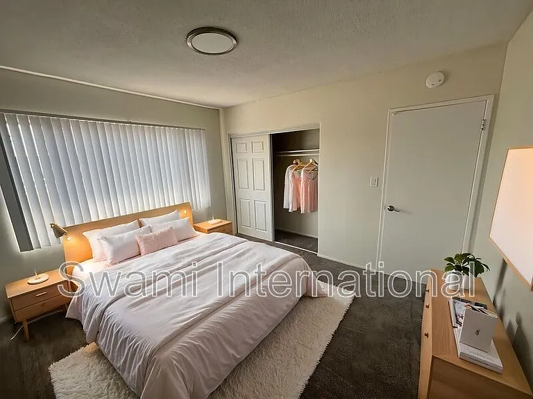 2300 W El Segundo Blvd #17 — Photo 6