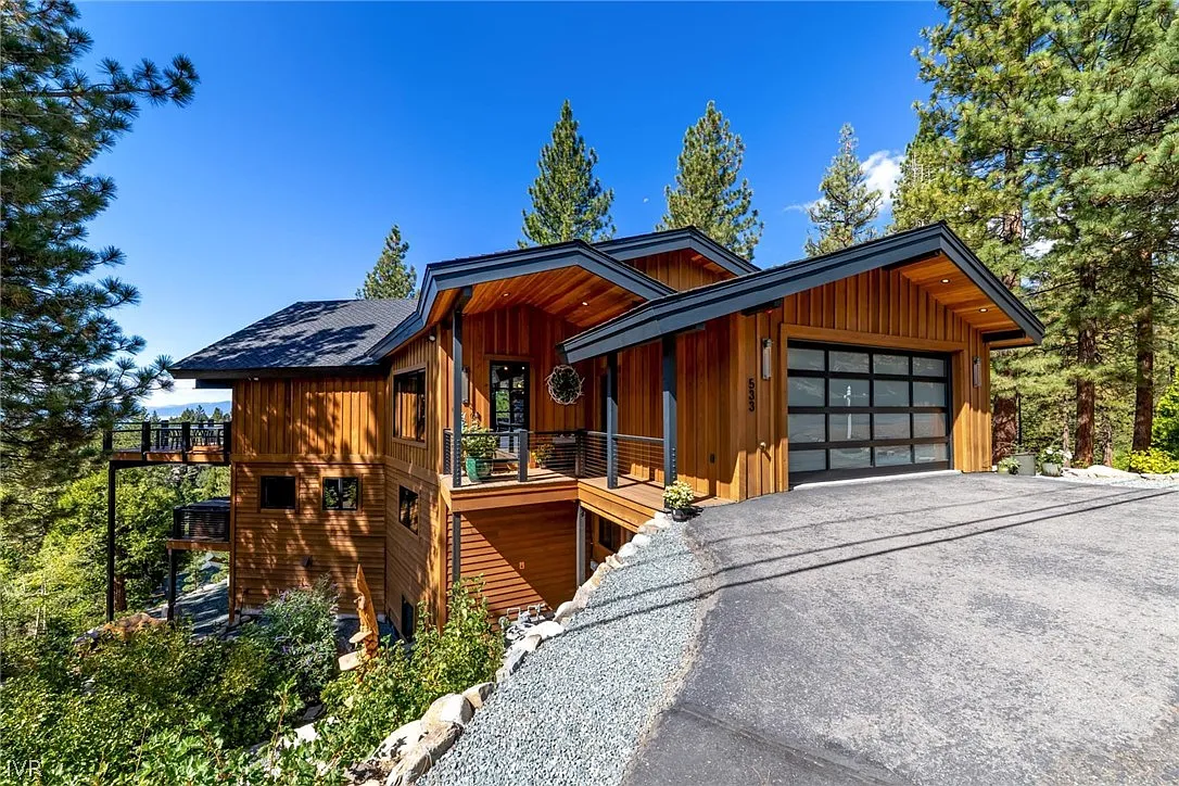 533 Driver Way photo 1