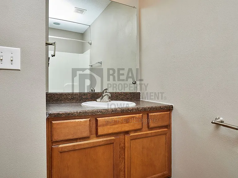 3504 163rd St — Photo 24
