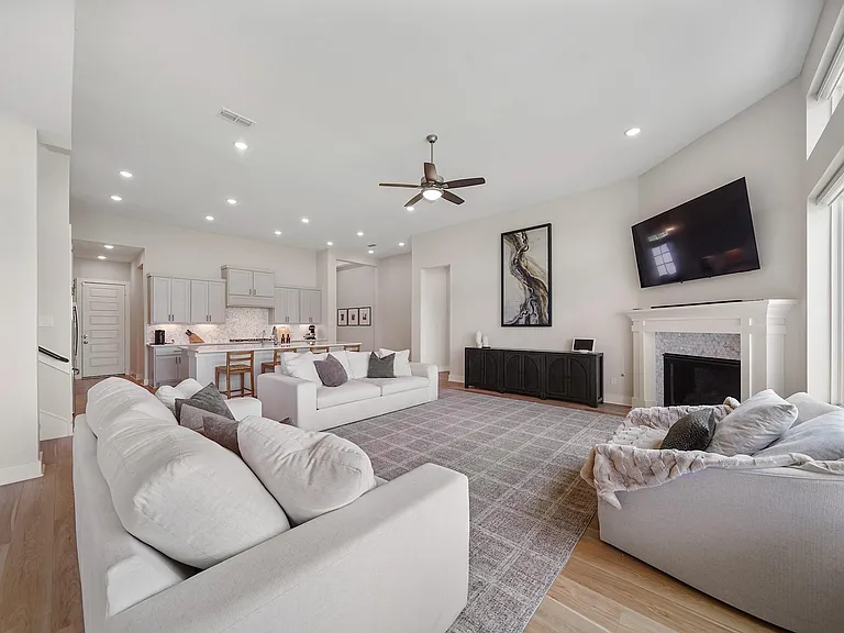 5802 Emerald Ranch Ln — Photo 17