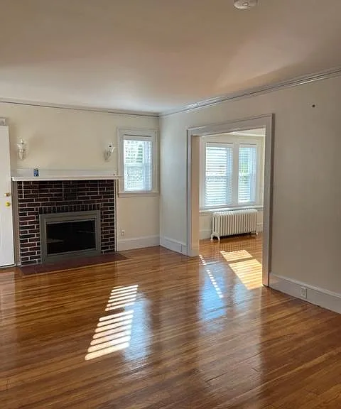 Poplar St — Photo 1