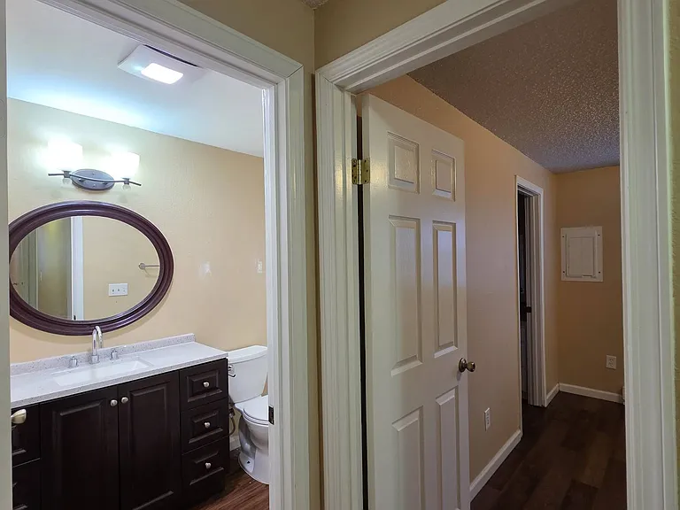 404 Belle Ave #2 — Photo 17