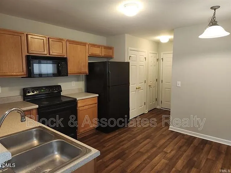 2630 Vega Ct — Photo 6