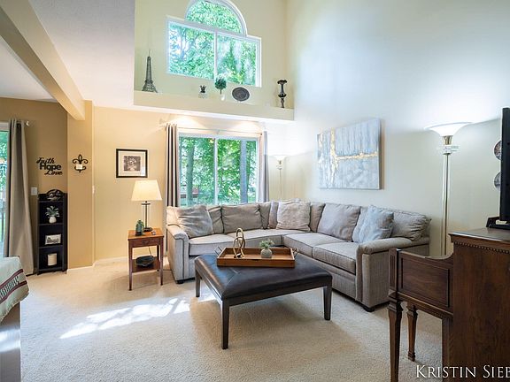 4th image of 4714 Eastern Ave SE #27