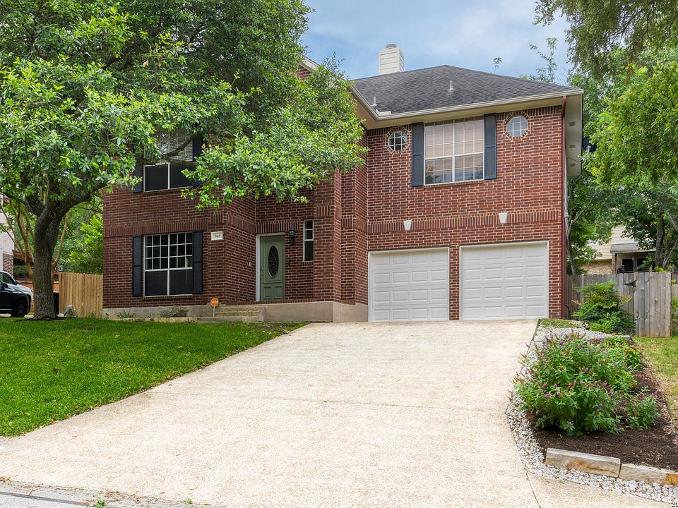 1st image of 946 RIVERSTONE DR
