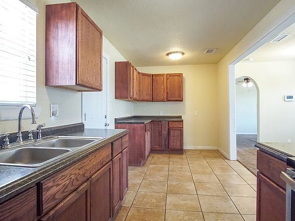 5th image of 2807 N Century Ave