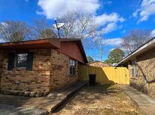 107 Queens Ct, Longview, TX 75604