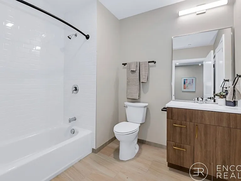 374 Cummins Hwy #303 — Photo 3