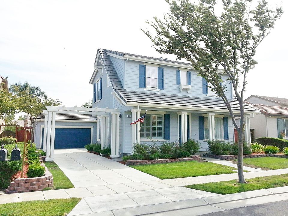 1st image of 664 Leah Ln