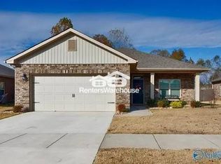 6530 Jacaranda Dr NW, Huntsville, AL 35806