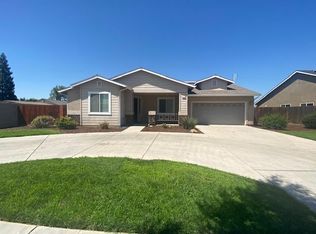 5320 W Clinton Ave, Fresno, CA 93722