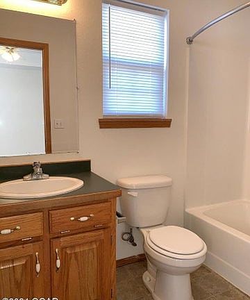 5th image of 1402 S College St