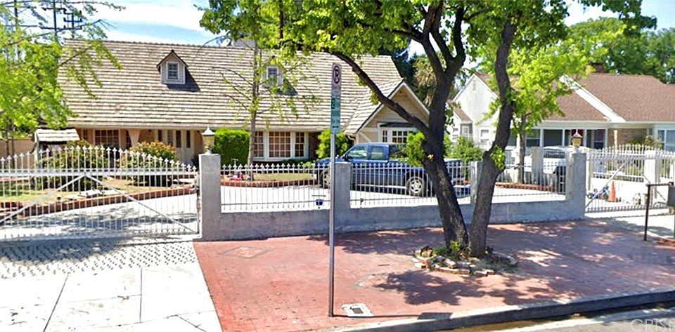 1st image of 6803 Firmament Ave