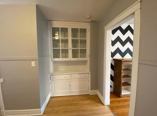 1903 W Argyle St APT 2, Chicago, IL 60640
