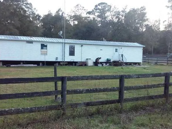 3090 NE 147th Ter, Silver Springs, FL 34488