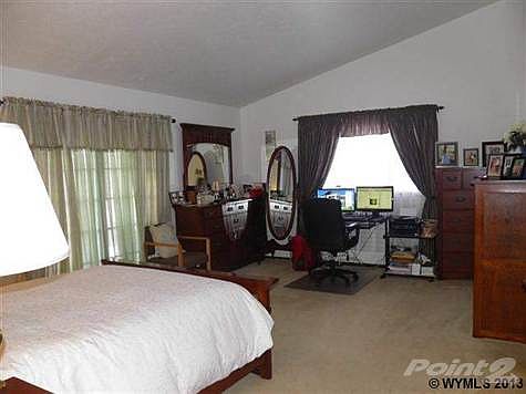 5th image of 418 Westchester Ct