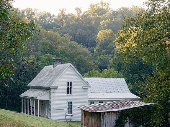 27th image of 3685 Martin Ervin Rd