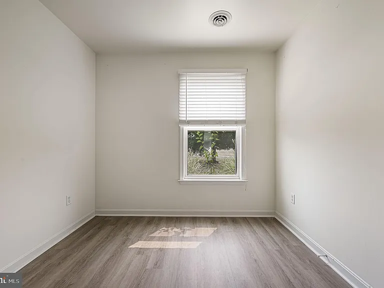 49 Winding Wood Dr — Photo 7