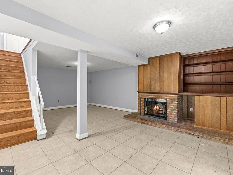 12806 Kerrydale Rd — Photo 32