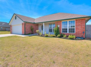 112 SW 8th St, Moore, OK 73160