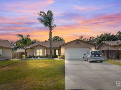 2321 Corte Torrez, Delano, CA, 93215