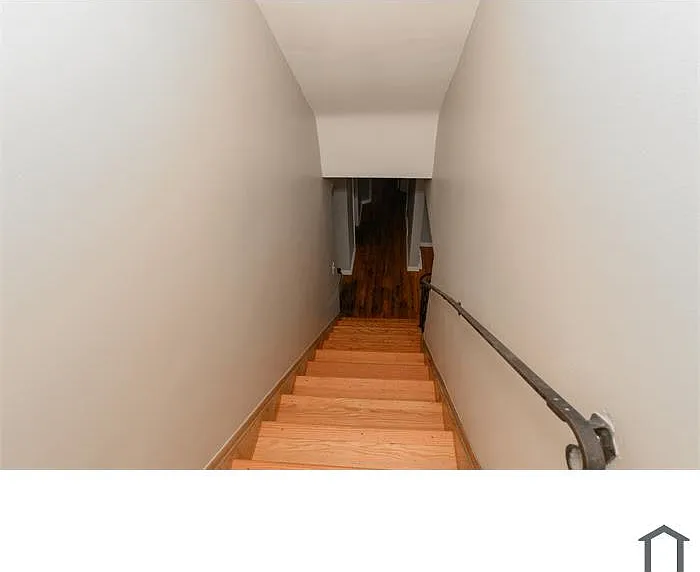 12328 Grannis Rd — Photo 34