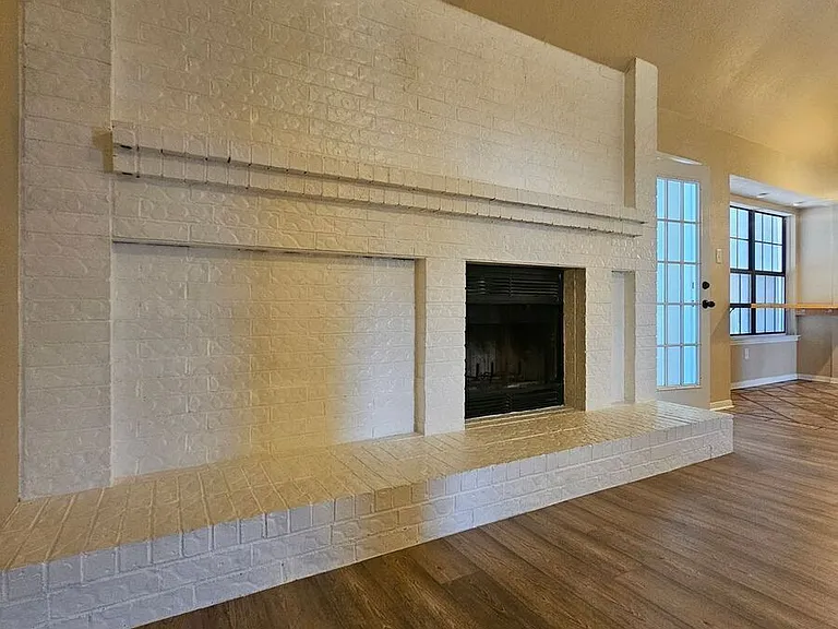 700 Racquet Ct — Photo 15