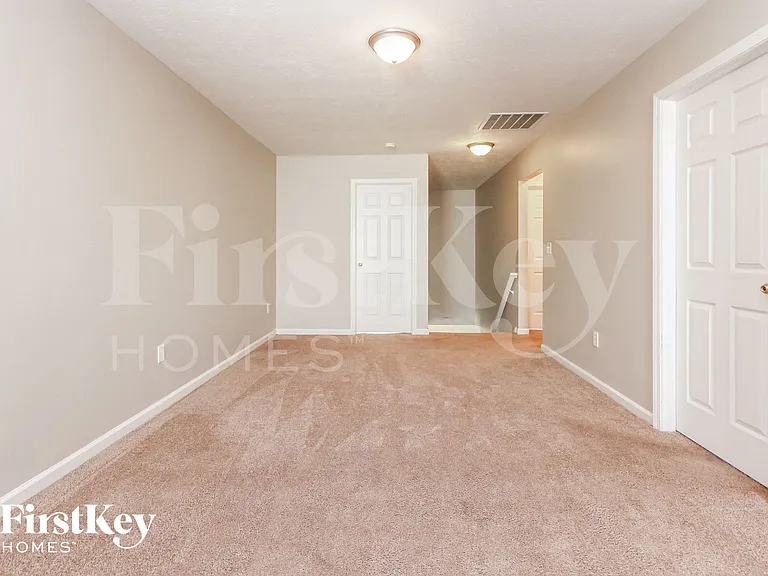 527 Hollow Pear Dr — Photo 12