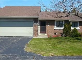 967 Laketown Dr, Holland, MI 49423