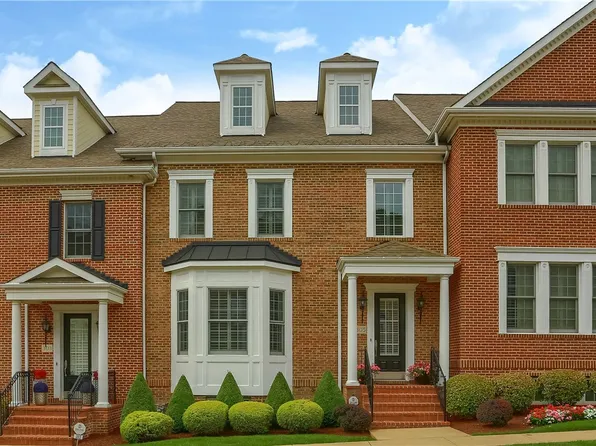 305 Georgetowne Ct, Wexford, PA 15090