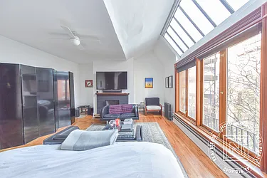 Rented by Nolita Group