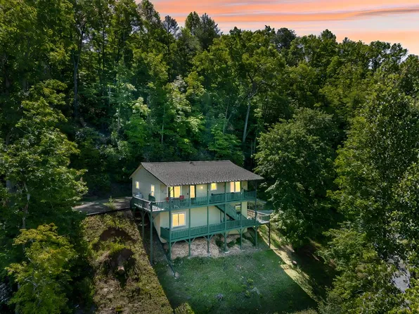 81 Trinity Dr, Murphy, NC 28906