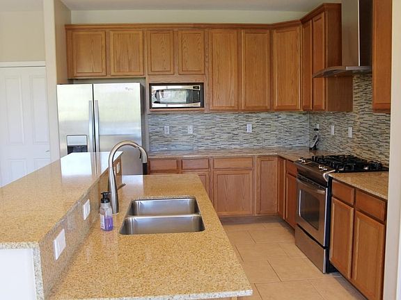 3rd image of 12918 N Topanga Dr