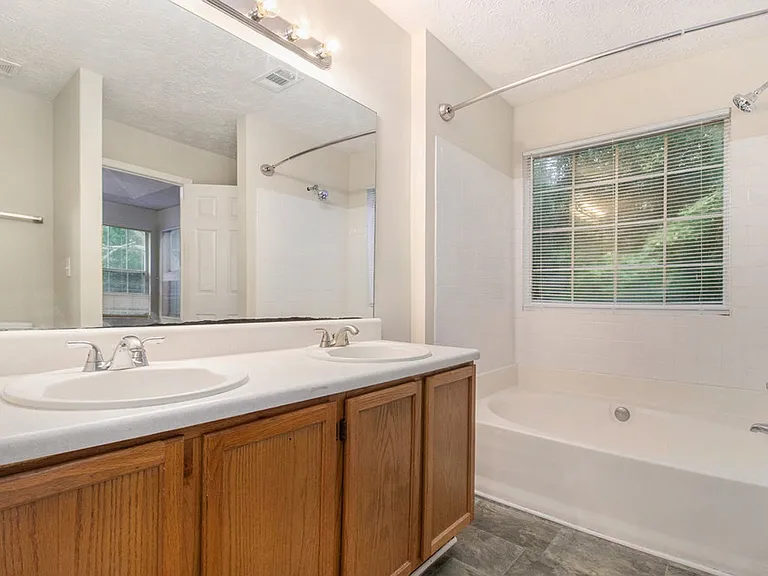 6509 Eastbriar Dr — Photo 12