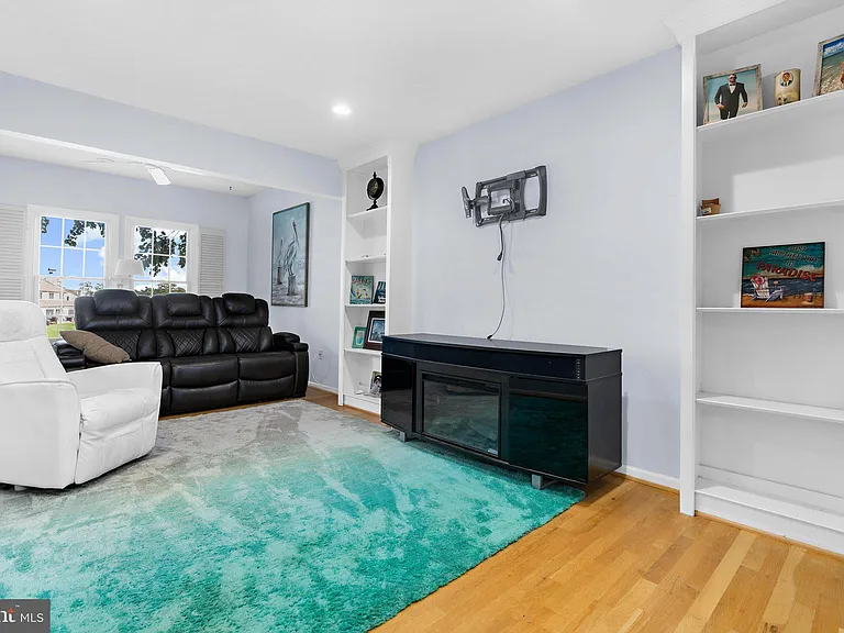 41 Queen Catherine Ct #A — Photo 21