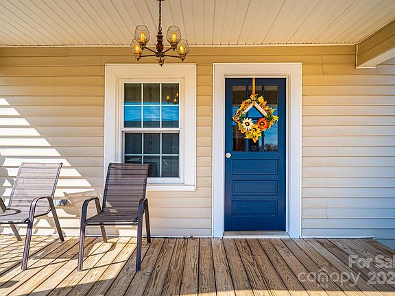 4th image of 111A Fairview Dr NW