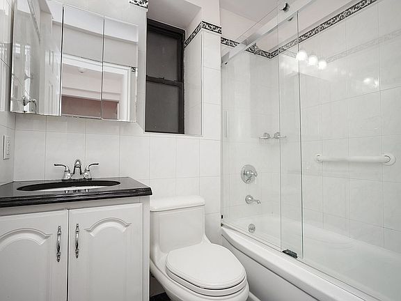 5th image of 2241 Plumb 1 St 1-apt 1N
