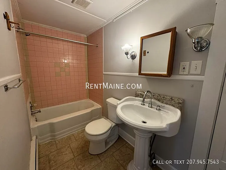 131 College Ave #5 — Photo 9