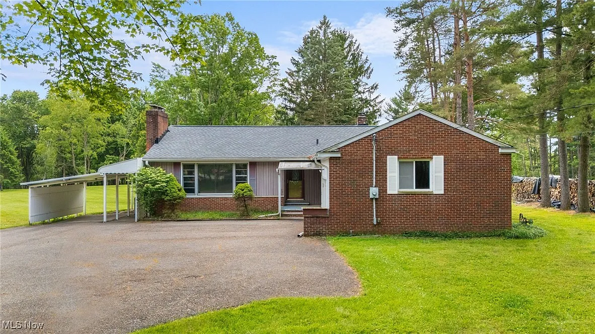17456 Alexander Rd photo 1