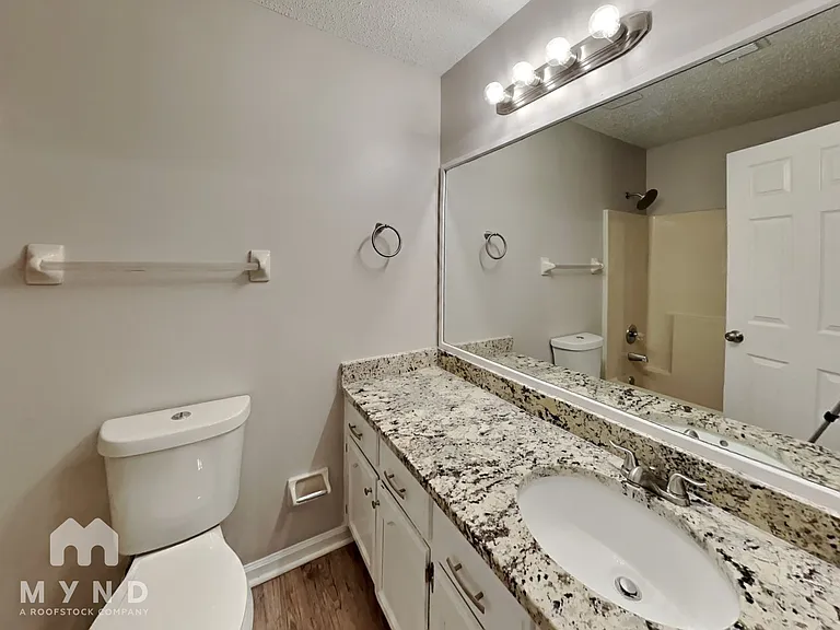 3946 Misty Lake Cv — Photo 12