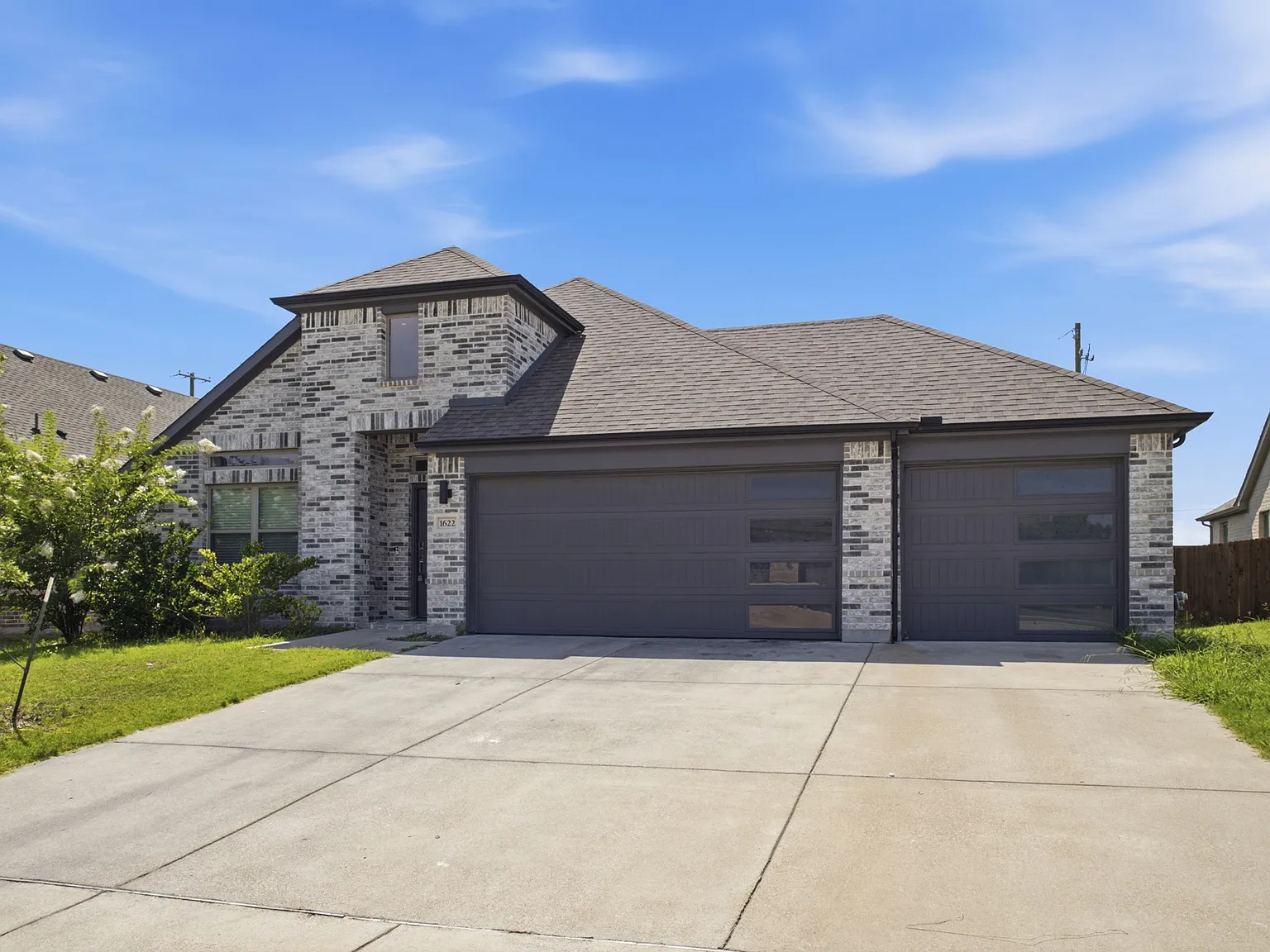 4 bed, 2164 sqft, $2,600 — Photo 2