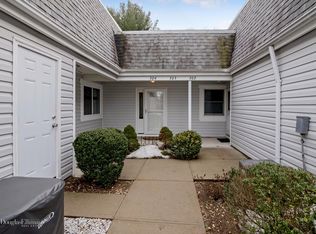 303 Cabot Ct S, Saint James, NY 11780