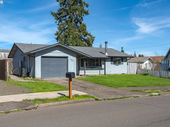 25031 Woodland Ave, Veneta, OR 97487