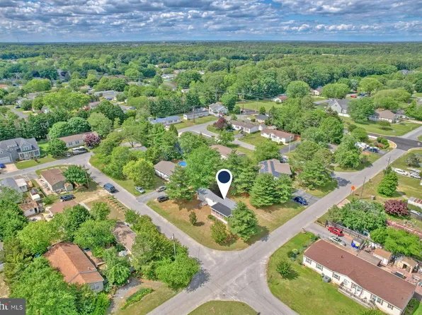 207 Midway Dr, Rehoboth Beach, DE 19971