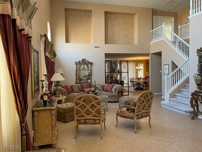 170 Arches Ct — Photo 7