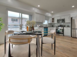 11730 Hamlin St, North Hollywood, CA 91606