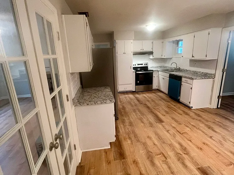 6328 Luna Dr — Photo 22