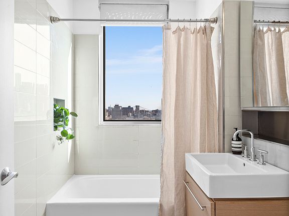 5th image of 38 Delancey St #10C